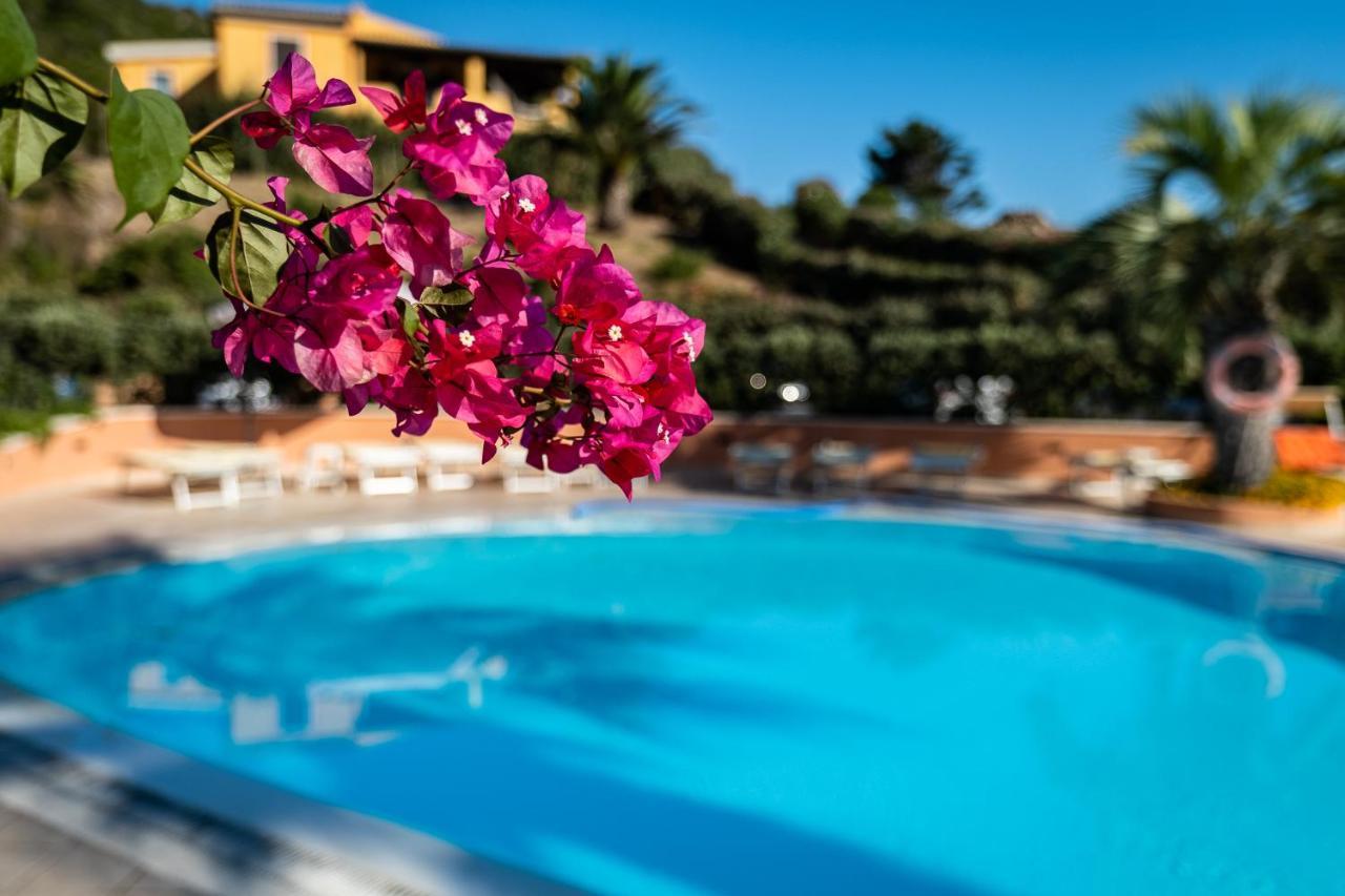 Hotel Corallaro Santa Teresa Gallura Kültér fotó